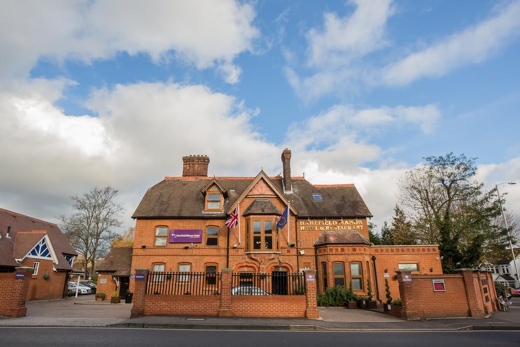 Harefield Manor Hotel Romford Exterior photo