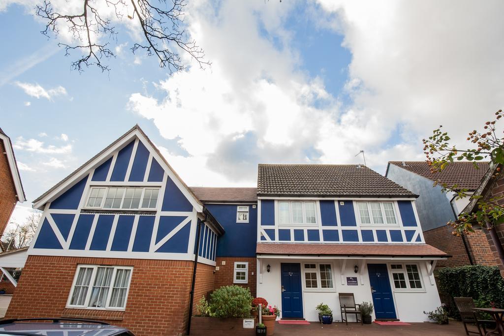 Harefield Manor Hotel Romford Exterior photo